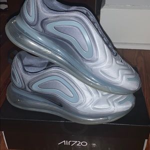Nike men’s AirMax 720